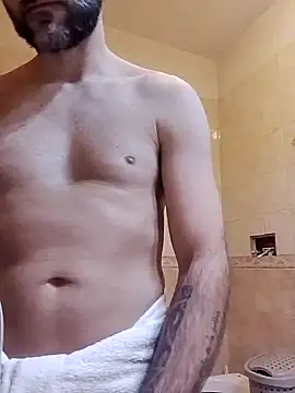 coppiasenzacensura online show from October 27, 2025, 8:51 am