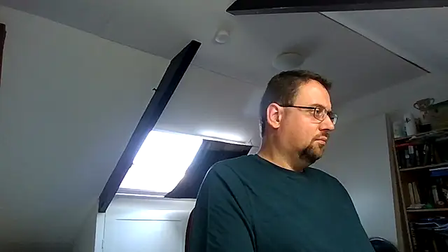 Snapshot of rdewaard81 chatting on September 19, 2025, 9:11 am rdewaard81 online show from September 19, 2025, 9:11 am