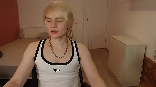 Oliver sweet  online show from February 26, 2026, 1:26 am