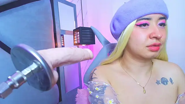 sayumi dirty online show from February 19, 2026, 7:43 pm