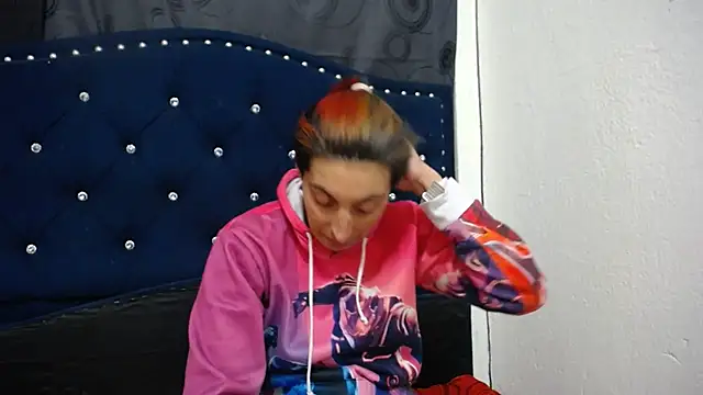 anyu1306 online show from January 12, 2025, 8:14 am