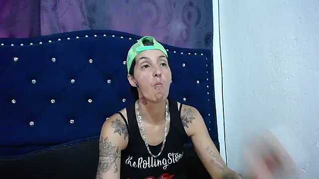 anyu1306 online show from March 13, 2025, 7:06 pm