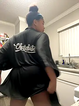 creamdreammmm online show from December 17, 2025, 4:29 am