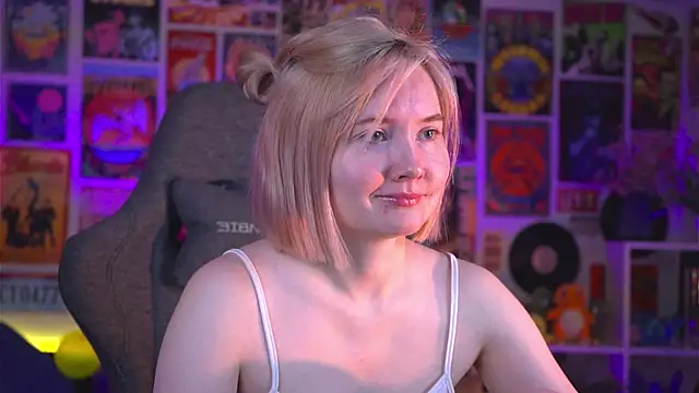 Snapshot of ReiYosimoto chatting on December 6, 2024, 11:33 am ReiYosimoto online show from December 6, 2024, 11:33 am