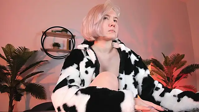 Snapshot of ReiYosimoto chatting on December 19, 2024, 11:39 am ReiYosimoto online show from December 19, 2024, 11:39 am