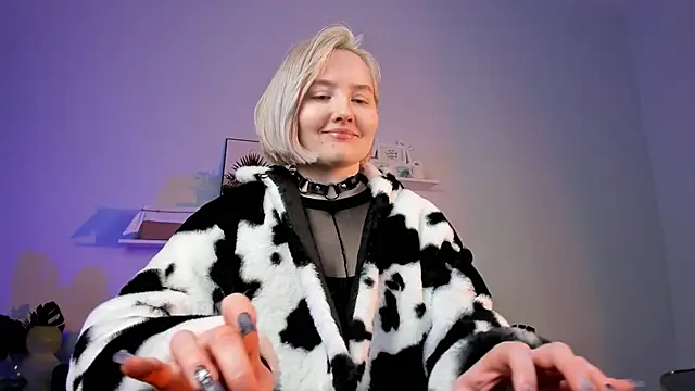 Snapshot of ReiYosimoto chatting on December 22, 2024, 12:38 pm ReiYosimoto online show from December 22, 2024, 12:38 pm