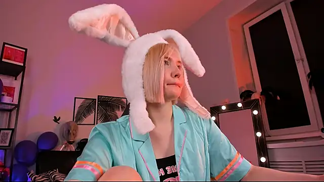 Snapshot of ReiYosimoto chatting on December 29, 2024, 6:05 pm ReiYosimoto online show from December 29, 2024, 6:05 pm