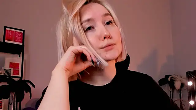 Snapshot of ReiYosimoto chatting on January 18, 2025, 5:37 pm ReiYosimoto online show from January 18, 2025, 5:37 pm