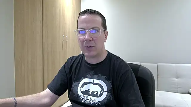 BrettJ81 online show from October 6, 2025, 4:15 pm