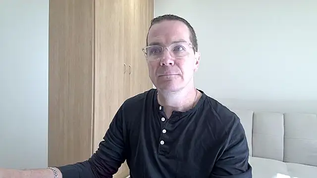 BrettJ81 online show from June 6, 2026, 9:47 am