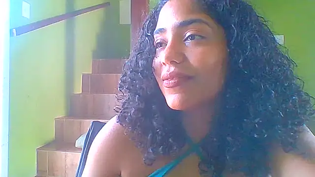 savanahottie online show from August 6, 2026, 1:46 pm