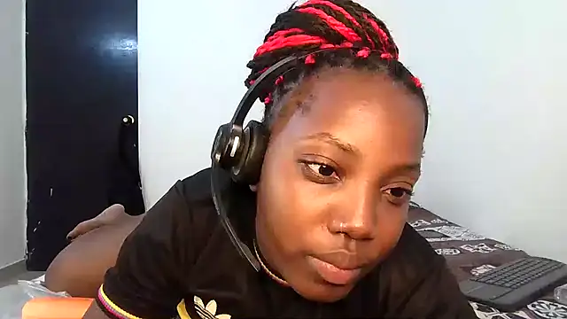 Snapshot of Ashaichious chatting on March 11, 2026, 11:44 pm Ashaichious online show from March 11, 2026, 11:44 pm