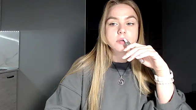 Snapshot of Sunbeam_ chatting on April 28, 2026, 9:09 pm Sunbeam online show from April 28, 2026, 9:09 pm