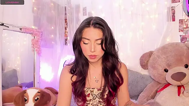 Snapshot of natalie_jaensen chatting on February 27, 2026, 5:24 pm natalie jaensen online show from February 27, 2026, 5:24 pm