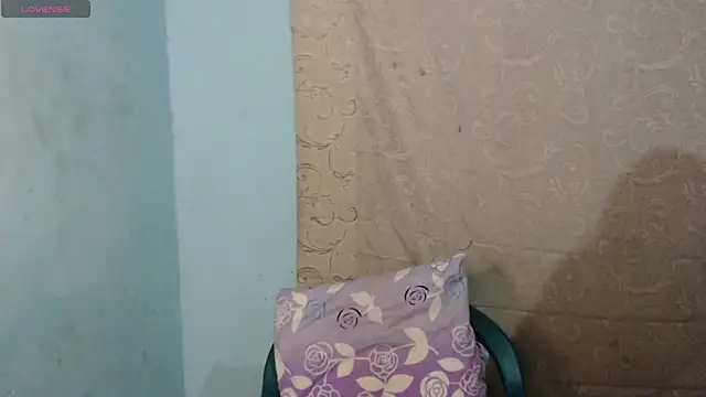 Snapshot of Candy_chloee chatting on October 2, 2025, 7:04 am Candy chloee online show from October 2, 2025, 7:04 am