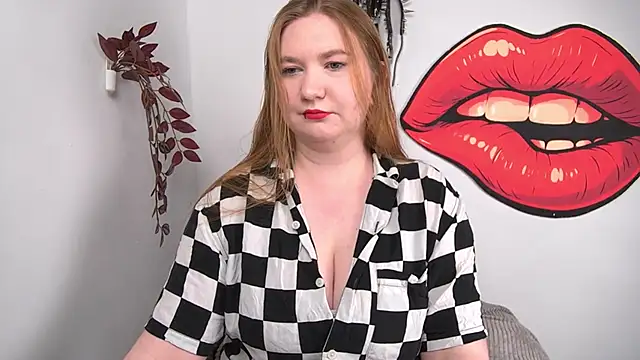 Snapshot of LaraDream chatting on March 25, 2026, 4:24 pm LaraDream online show from March 25, 2026, 4:24 pm