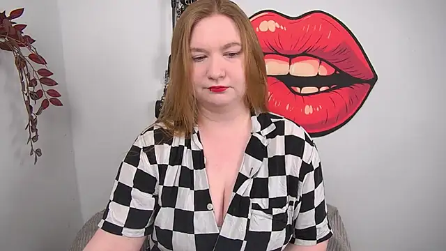 Snapshot of LaraDream chatting on April 8, 2026, 4:18 pm LaraDream online show from April 8, 2026, 4:18 pm