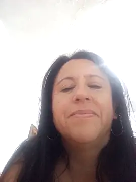 valeriapinter online show from May 11, 2026, 3:40 pm