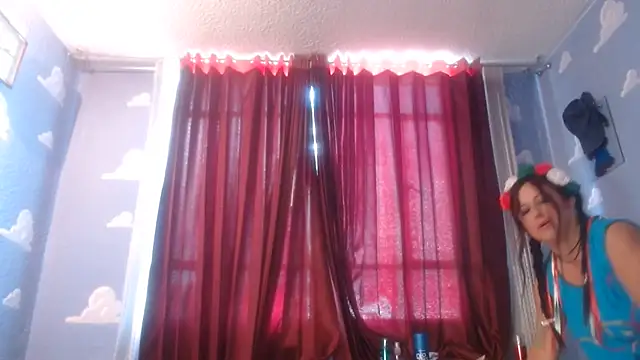 Snapshot of valeriapinter chatting on June 18, 2026, 2:32 pm valeriapinter online show from June 18, 2026, 2:32 pm