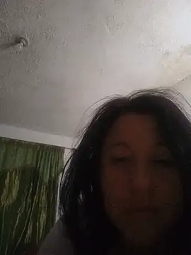 Snapshot of valeriapinter chatting on July 9, 2026, 10:41 am valeriapinter online show from July 9, 2026, 10:41 am