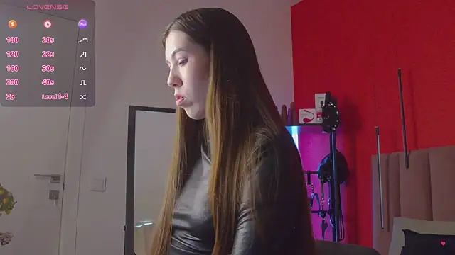 Snapshot of SweetySonya chatting on April 30, 2026, 1:45 am SweetySonya online show from April 30, 2026, 1:45 am