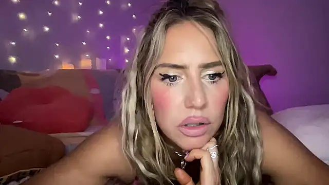 Fitnessbabe69 online show from February 9, 2025, 9:47 am