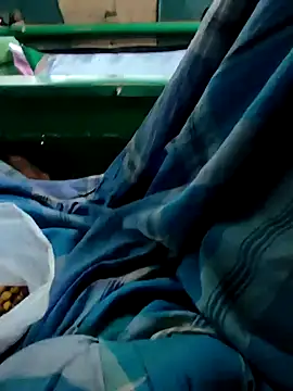 Snapshot of Kolkata___Boy chatting on December 8, 2024, 11:57 am Kolkata   Boy online show from December 8, 2024, 11:57 am