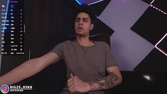 bigryann23 online show from February 7, 2026, 4:05 am